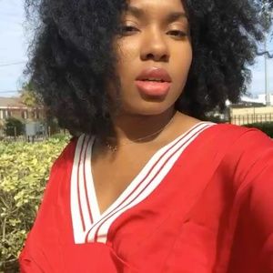 Meet your Posher, Paige